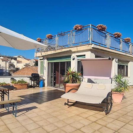 La Villa Di Largo Pilo Aeroporto di Catania Fontana Rossa Esterno foto